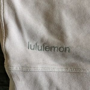 Lulu Lemon sweatshirt. Size 4 lilac